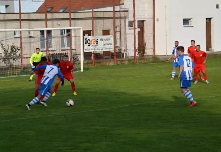 Muži A  Derby podzimu skončilo vítězně pro Ďáblice